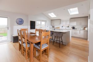 Kitchen Breakfast Room- click for photo gallery